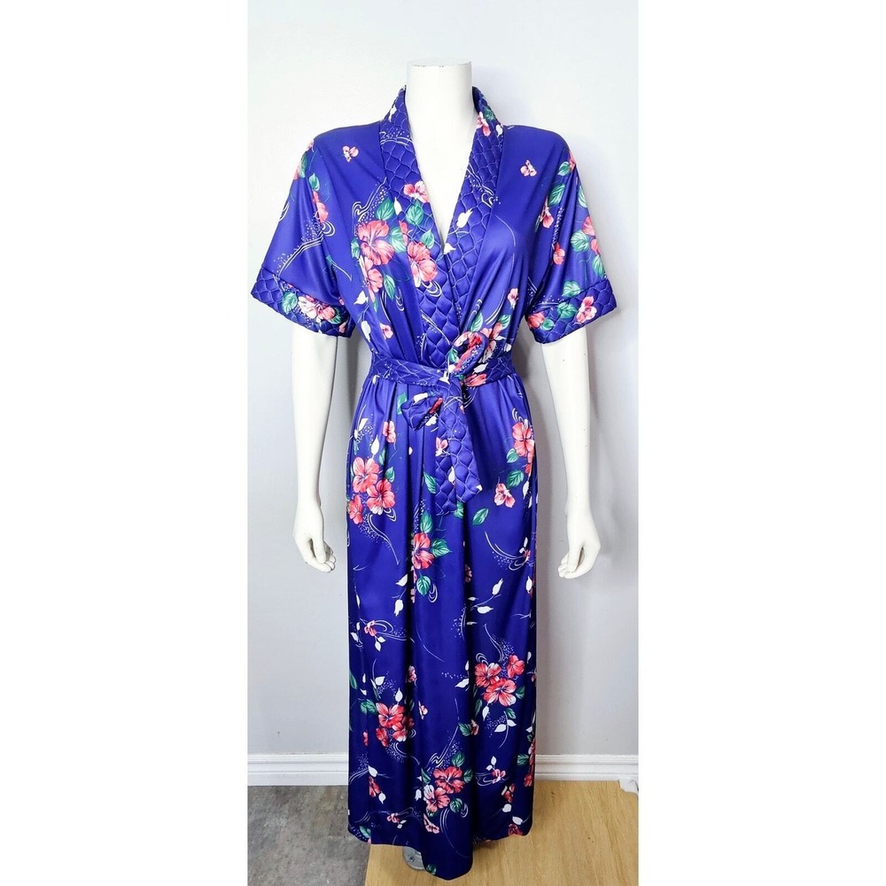 Vintage Quilted Robe